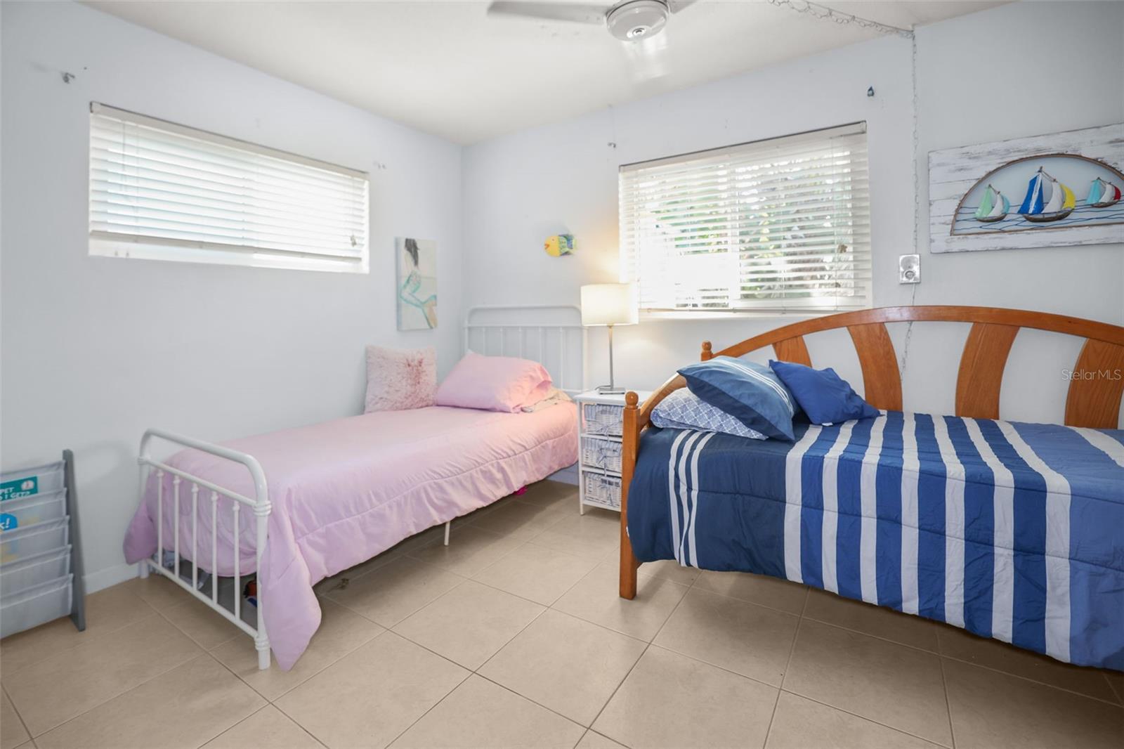 Image 26 of 58 For 1218 Lazy Lake Road E