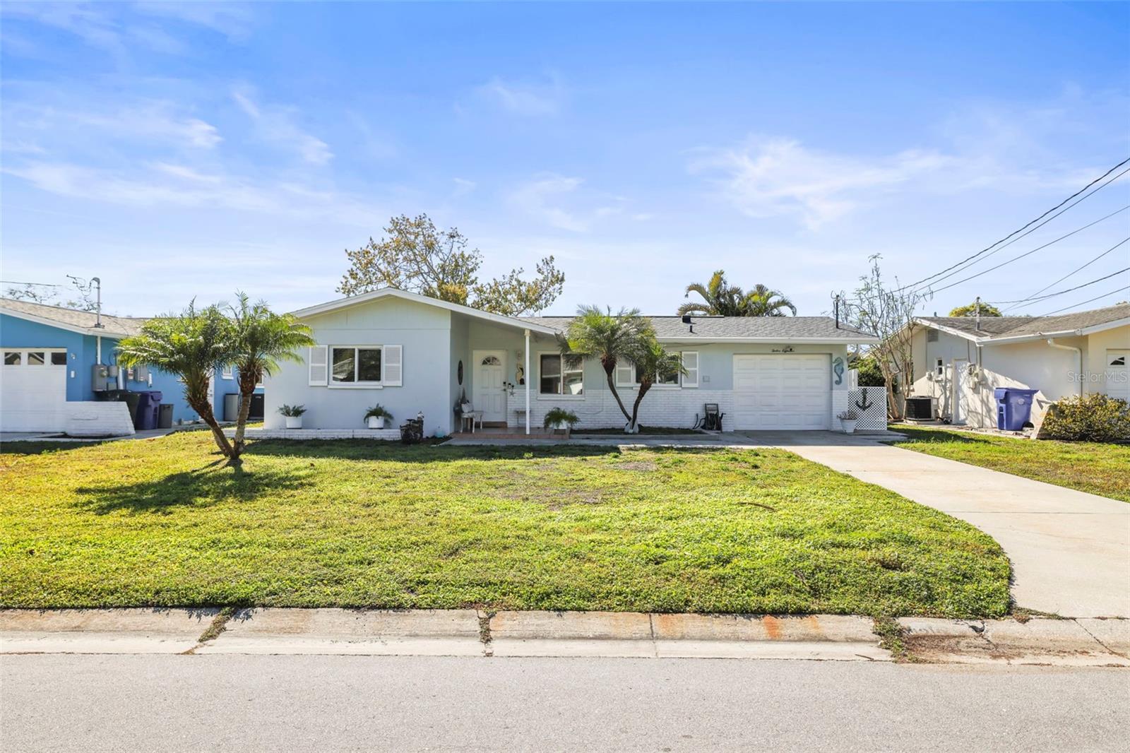 Image 32 of 58 For 1218 Lazy Lake Road E