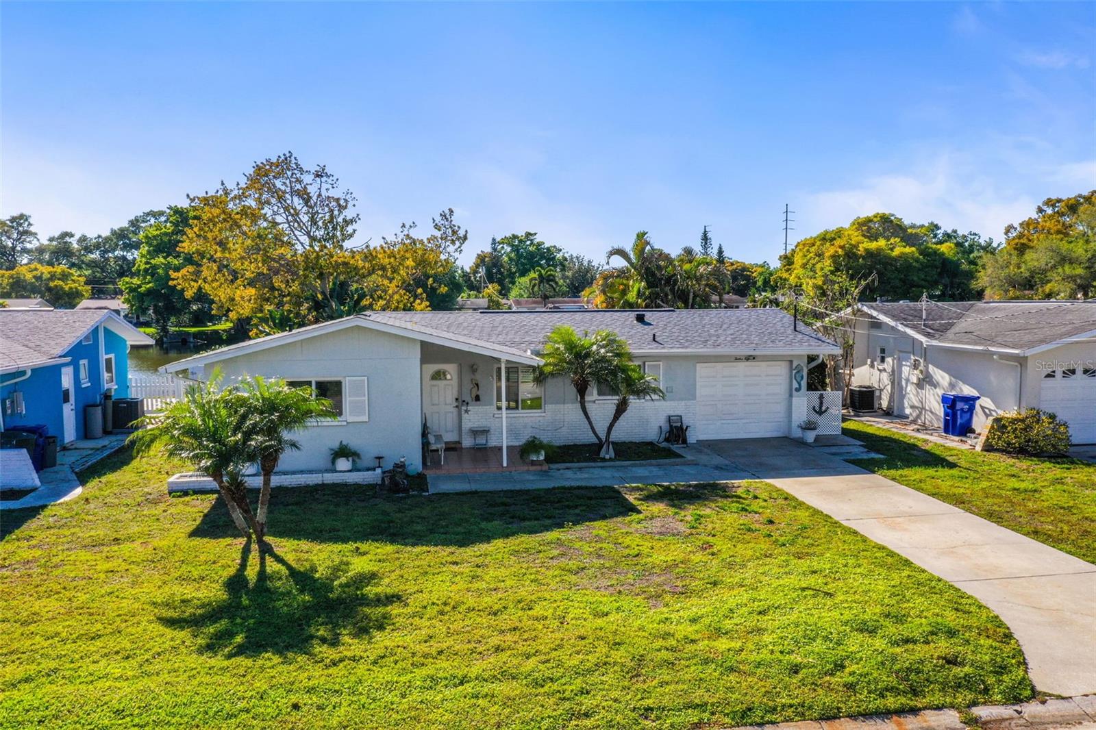 Image 38 of 58 For 1218 Lazy Lake Road E