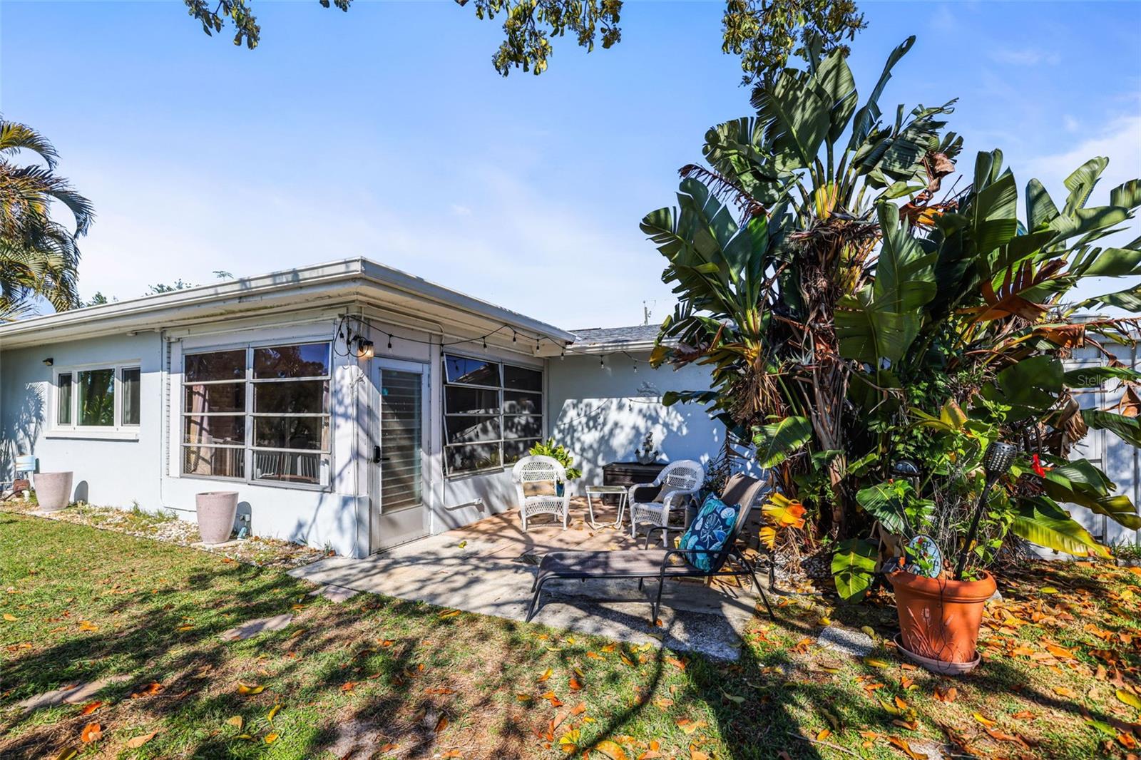 Image 40 of 58 For 1218 Lazy Lake Road E