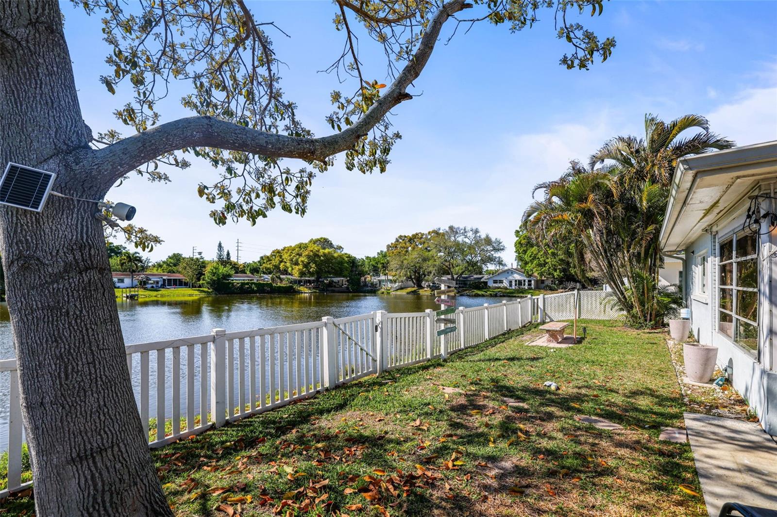 Image 41 of 58 For 1218 Lazy Lake Road E