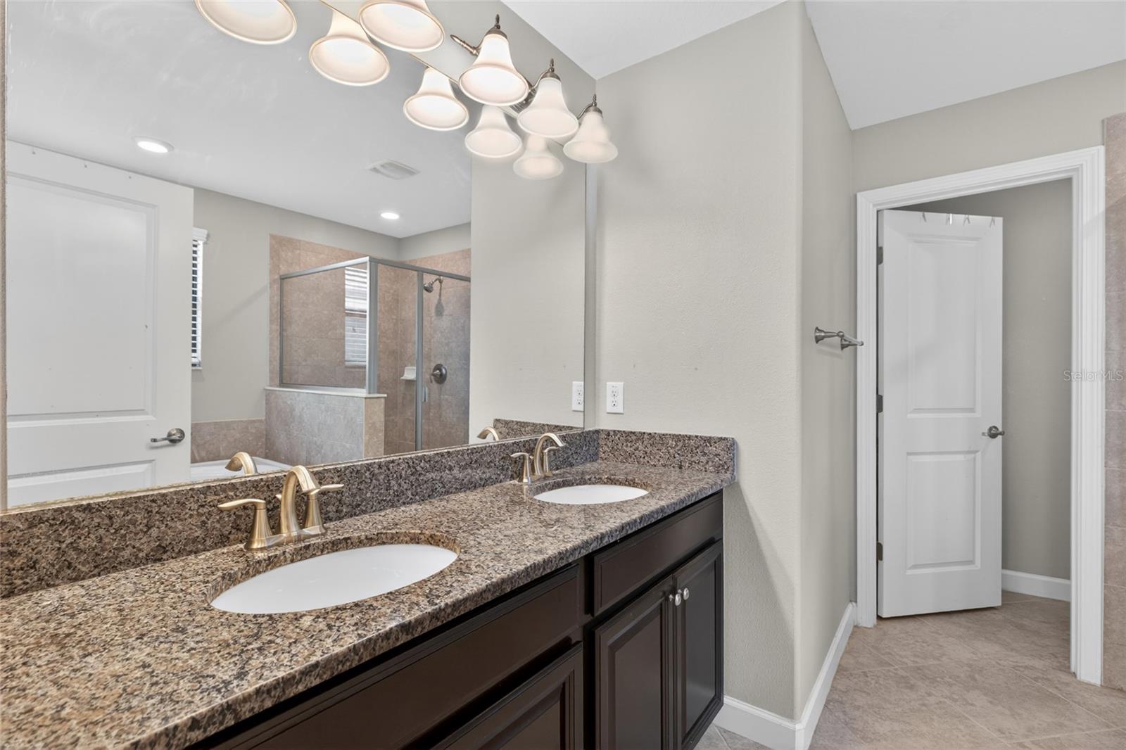 Image 33 of 60 For 28622 Tranquil Lake Circle