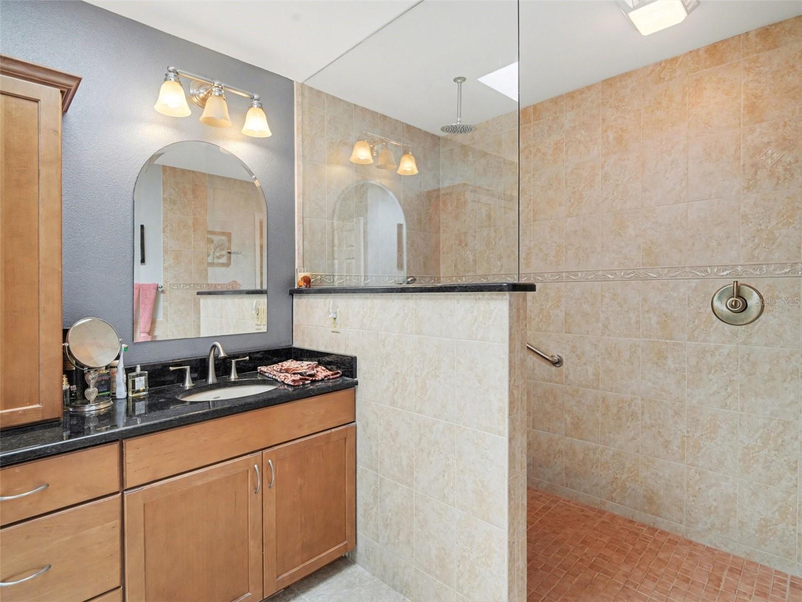 Image 25 of 53 For 612 Paget Drive