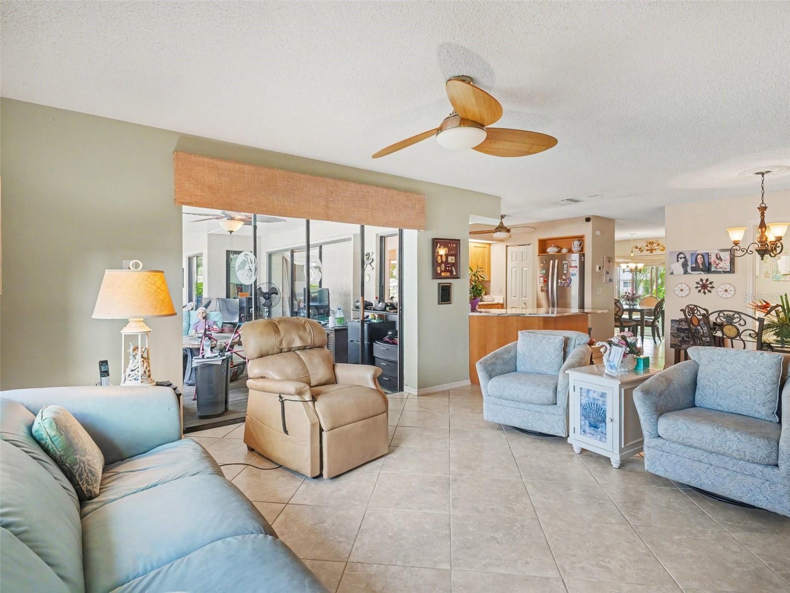 Image 9 of 53 For 612 Paget Drive