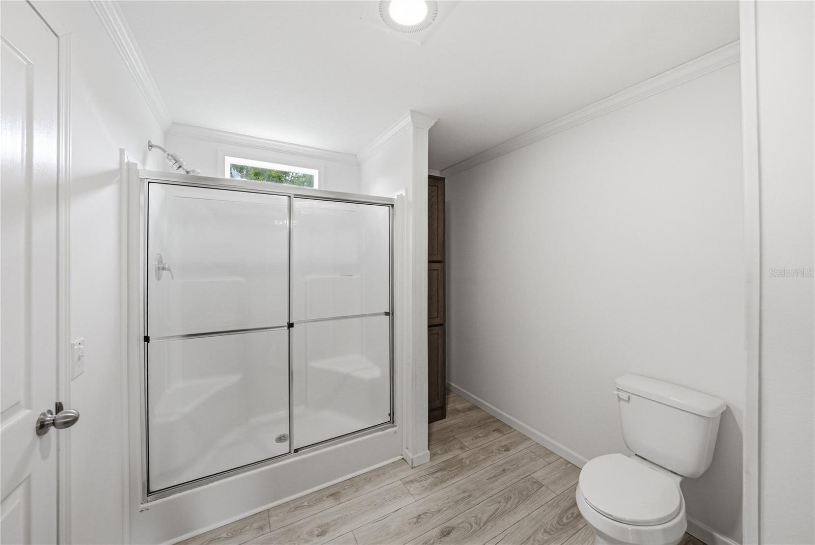 Image 28 of 57 For 38645 Henry Drive