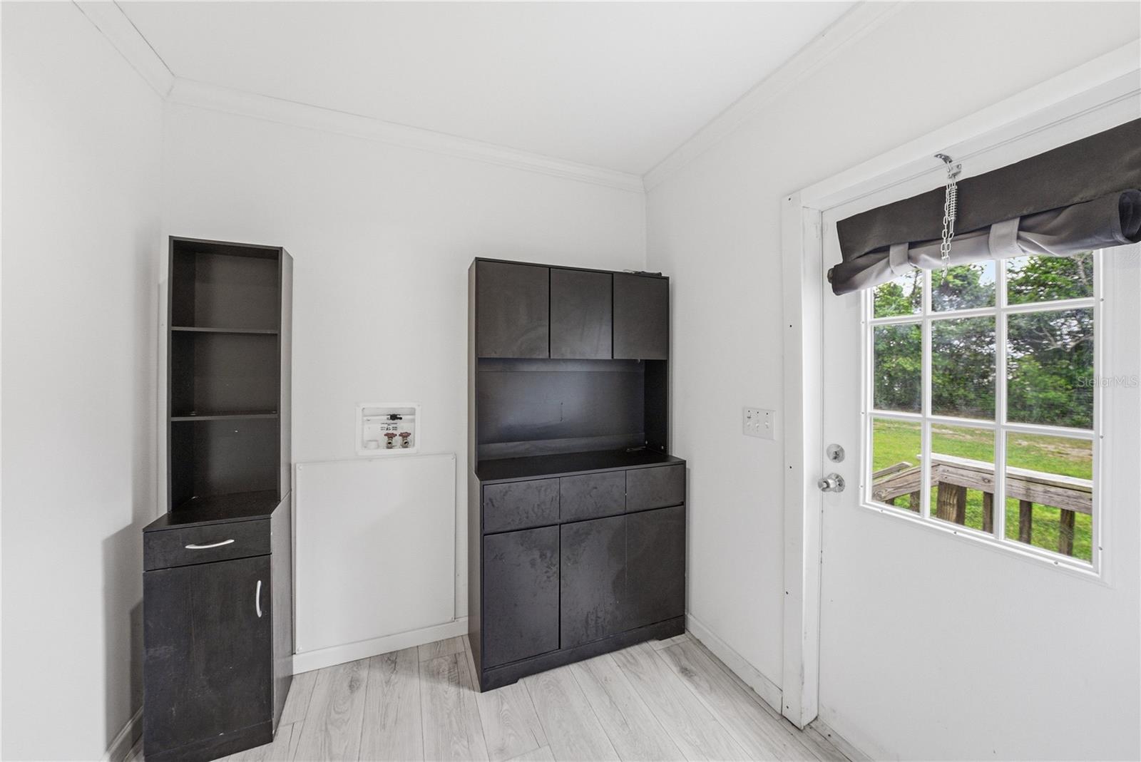 Image 37 of 57 For 38645 Henry Drive