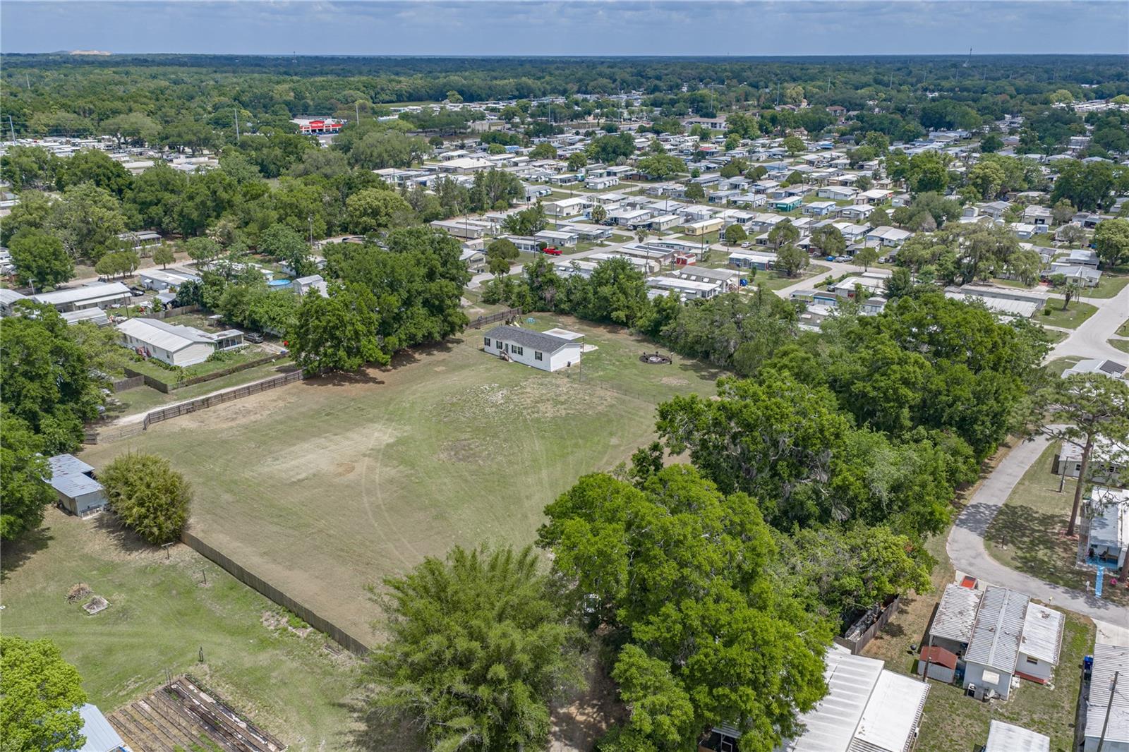 Image 4 of 57 For 38645 Henry Drive