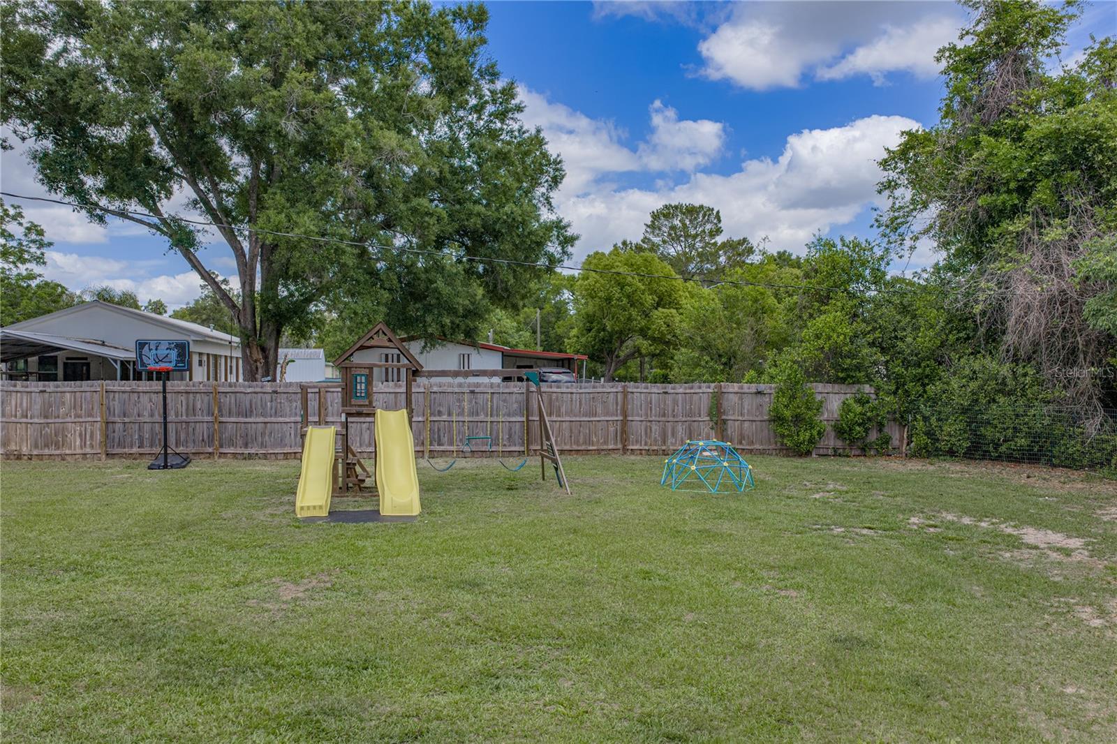 Image 46 of 57 For 38645 Henry Drive