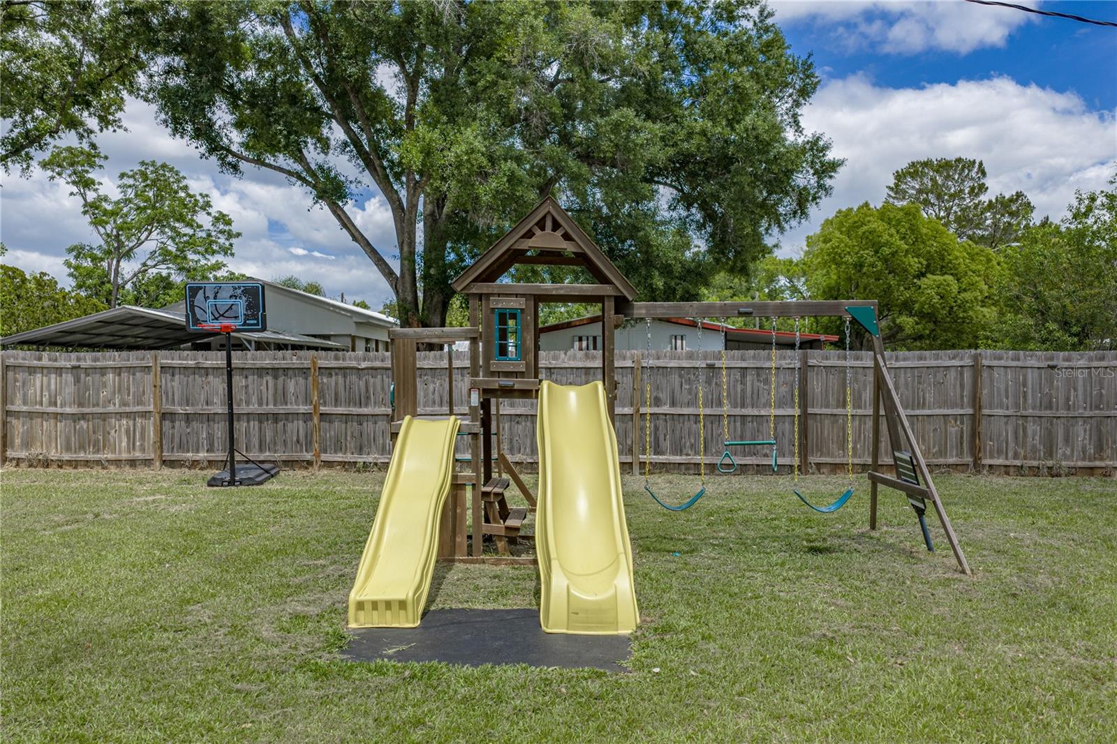 Image 47 of 57 For 38645 Henry Drive