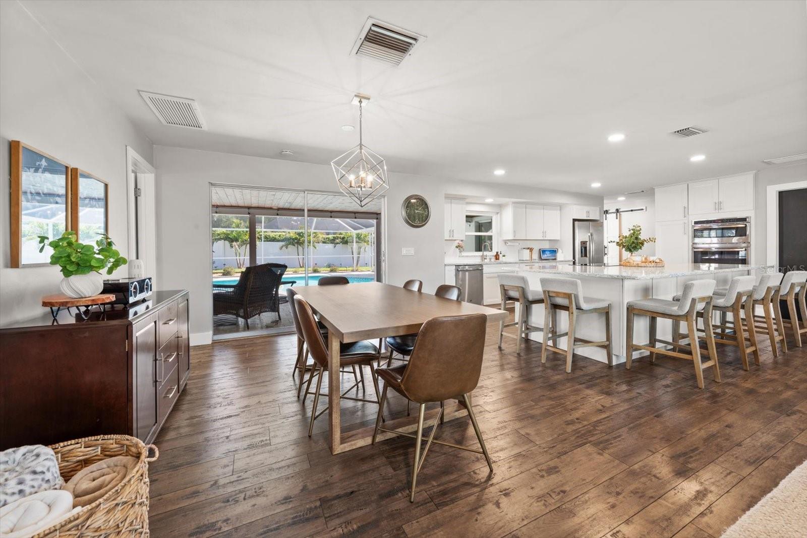 Image 10 of 49 For 1049 Mccarty Street