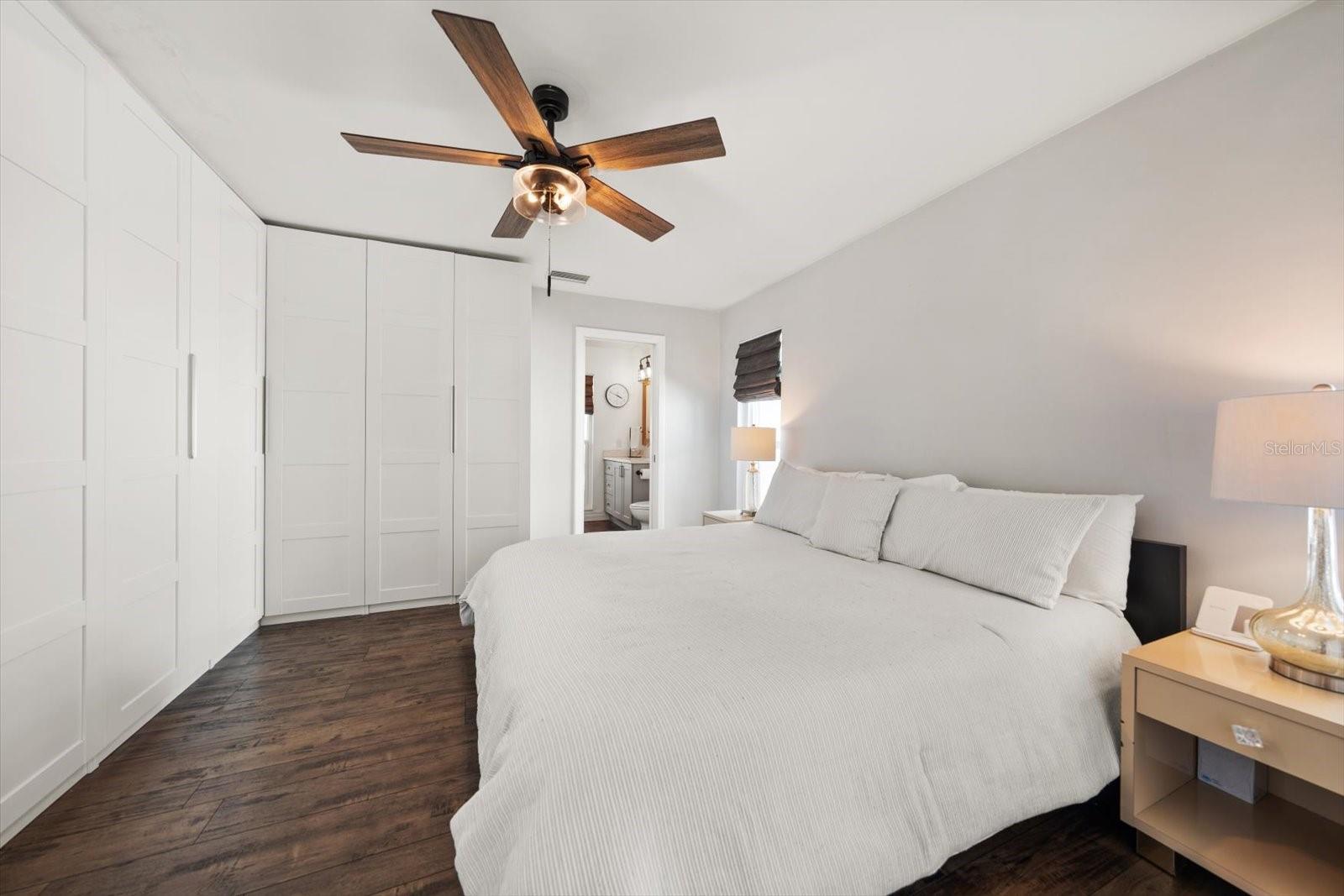 Image 12 of 49 For 1049 Mccarty Street