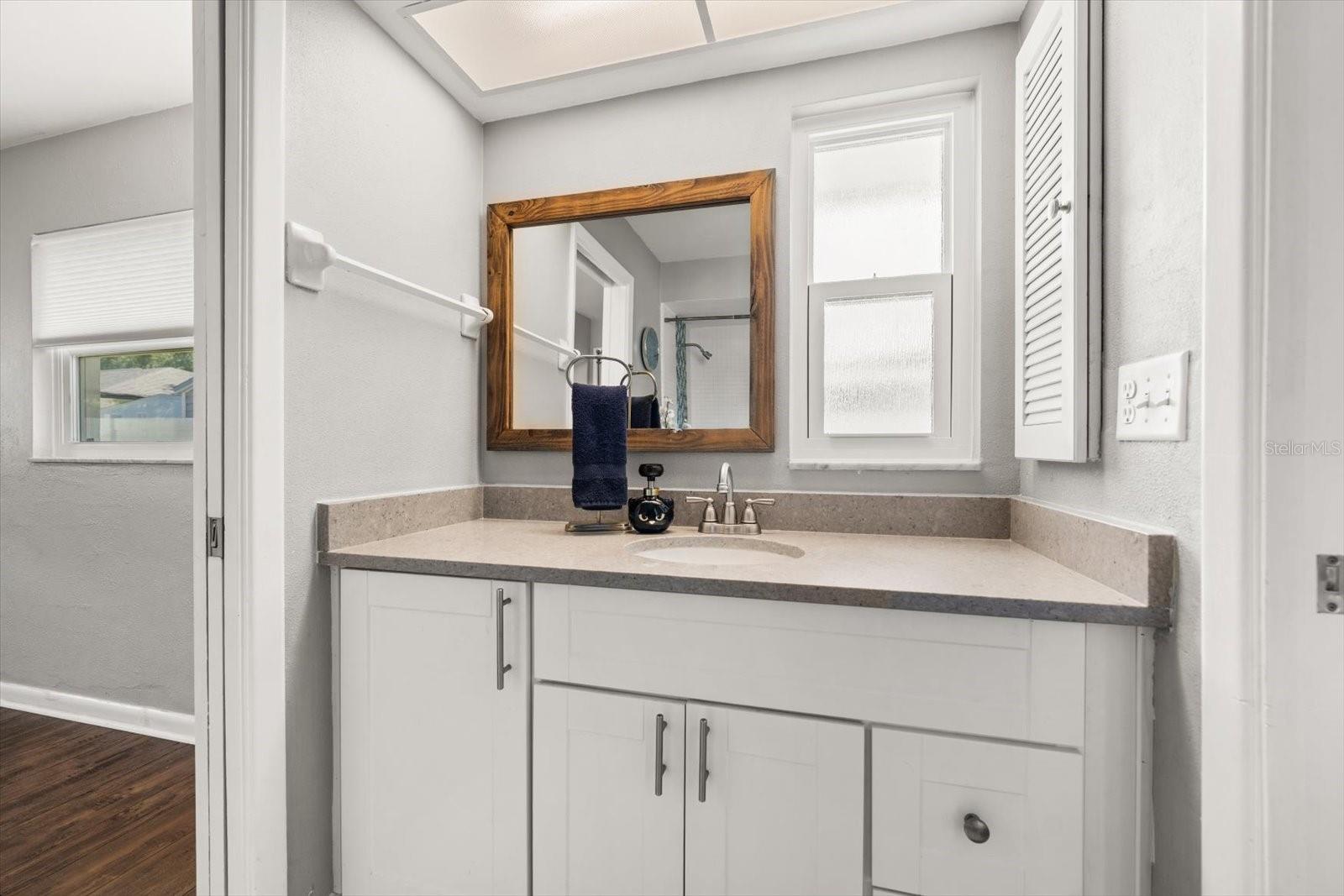 Image 16 of 49 For 1049 Mccarty Street