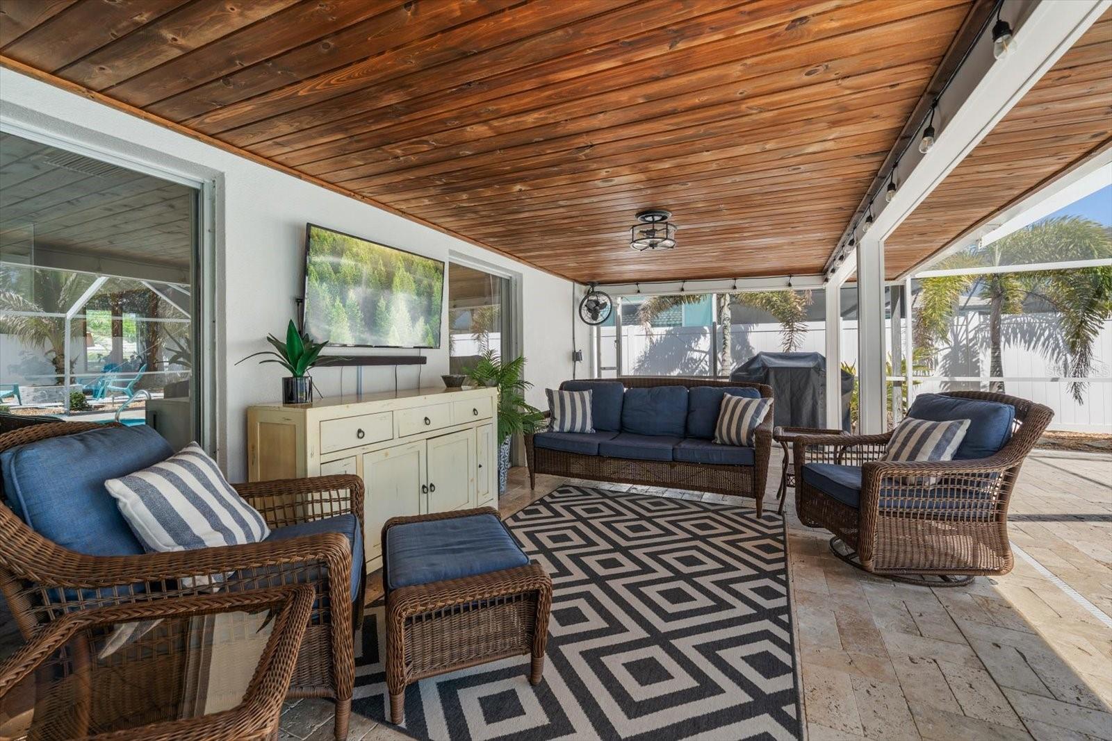 Image 27 of 49 For 1049 Mccarty Street