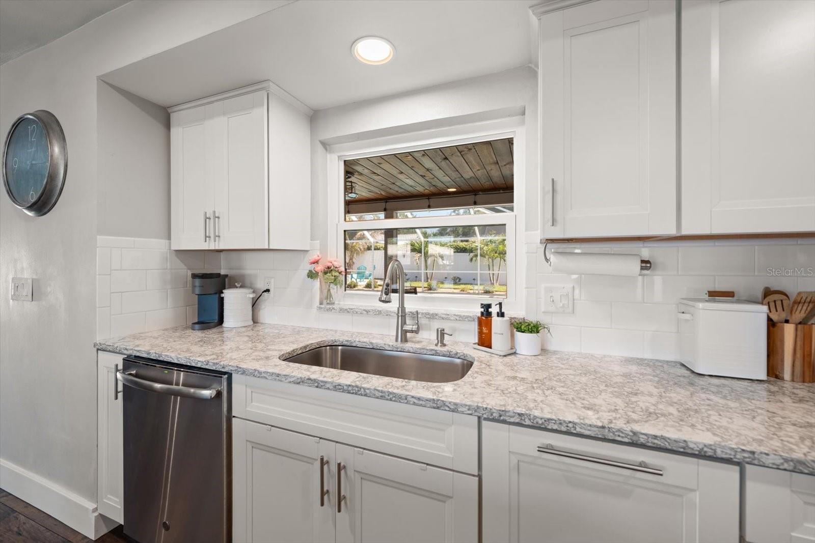 Image 5 of 49 For 1049 Mccarty Street