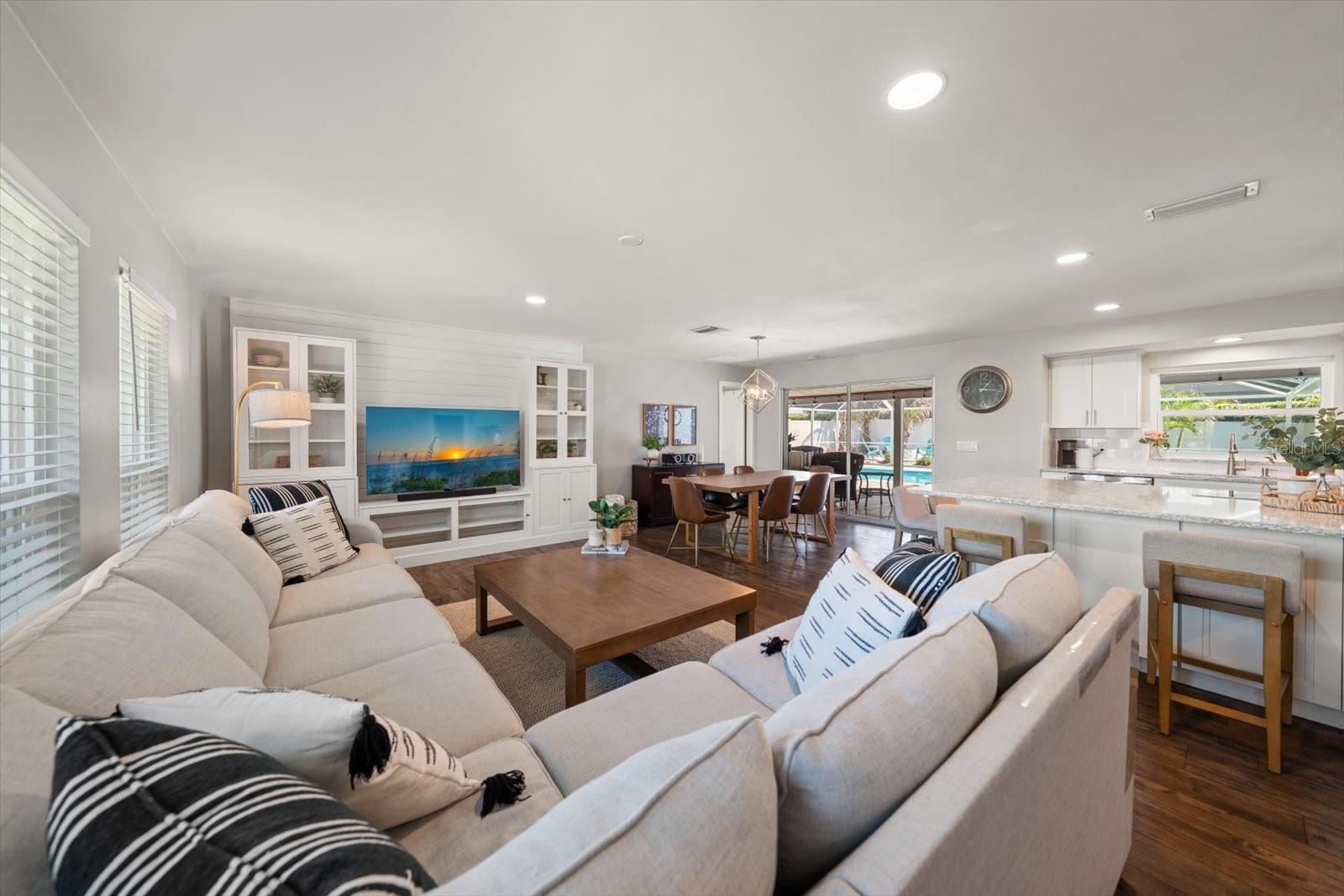 Image 9 of 49 For 1049 Mccarty Street