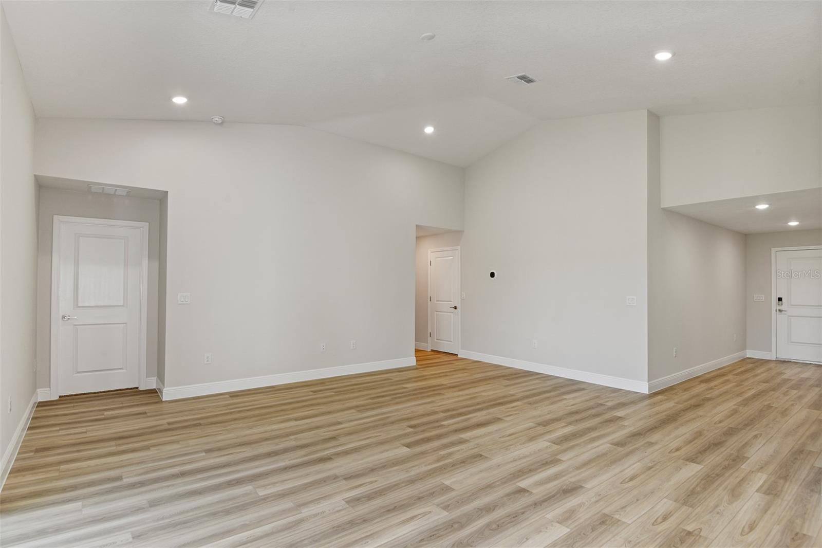 Image 13 of 25 For 6121 Sw 97th Street