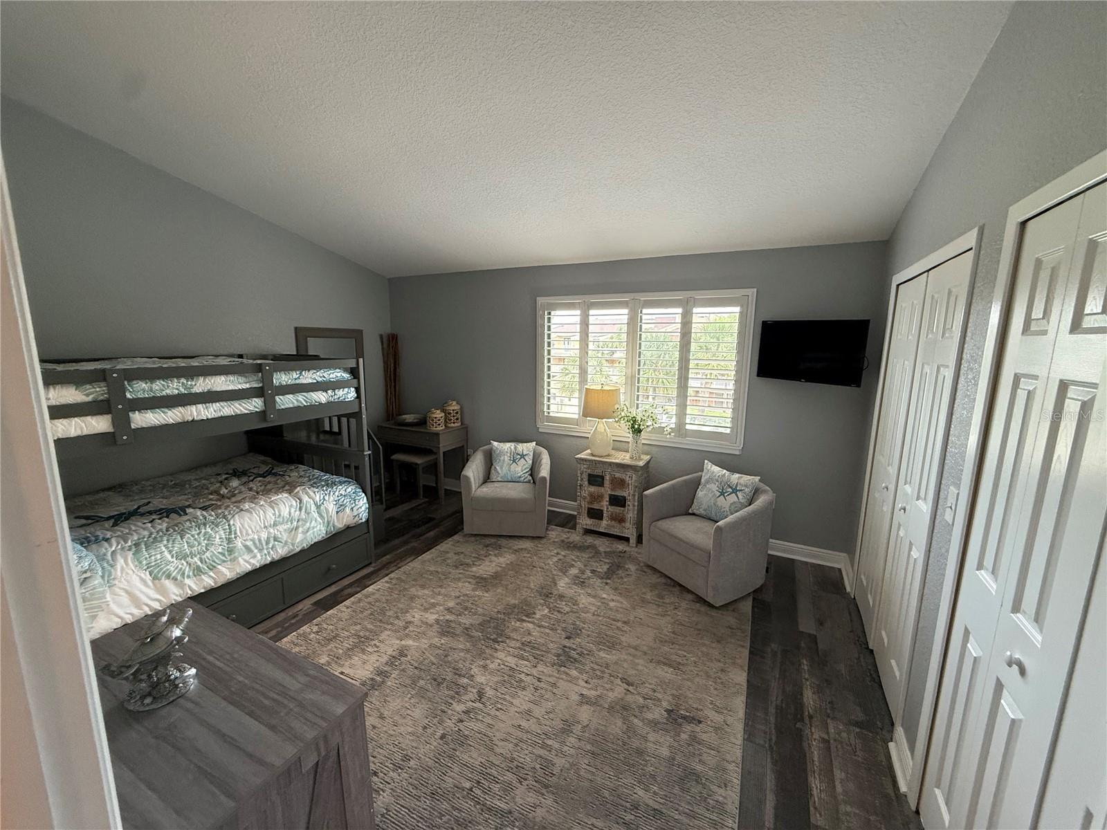 Image 10 of 16 For 513 Haven Point Drive 0