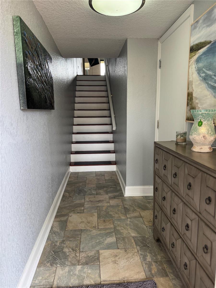 Image 2 of 16 For 513 Haven Point Drive 0