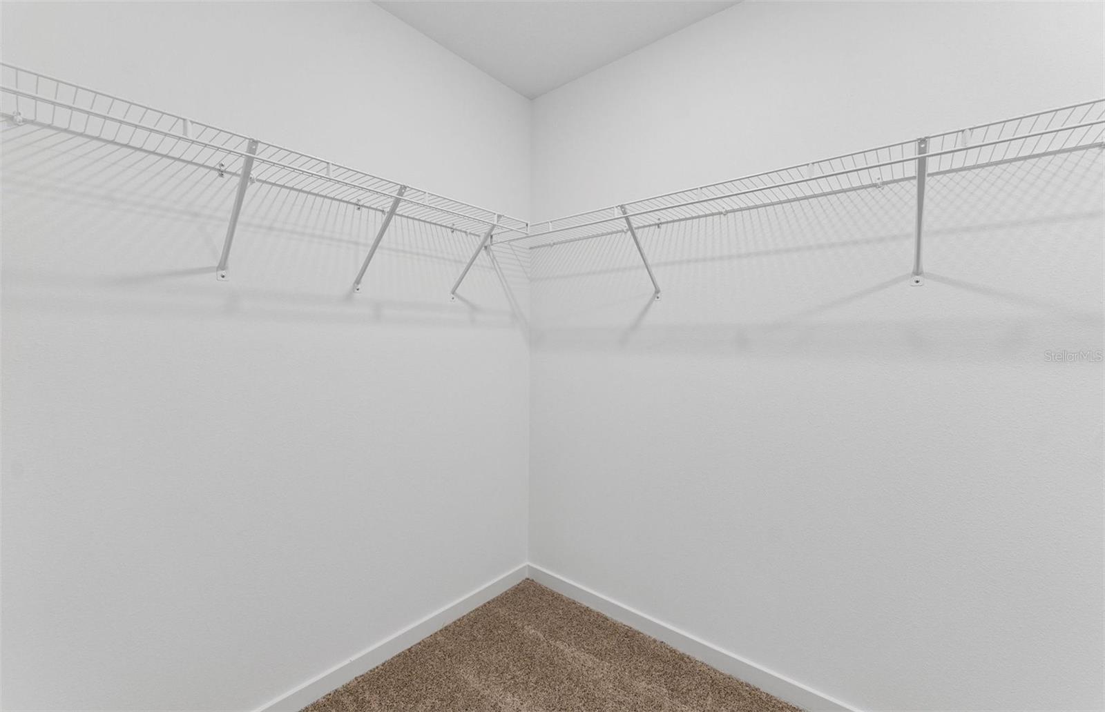 Image 15 of 35 For 9748 Crescent Moon Drive