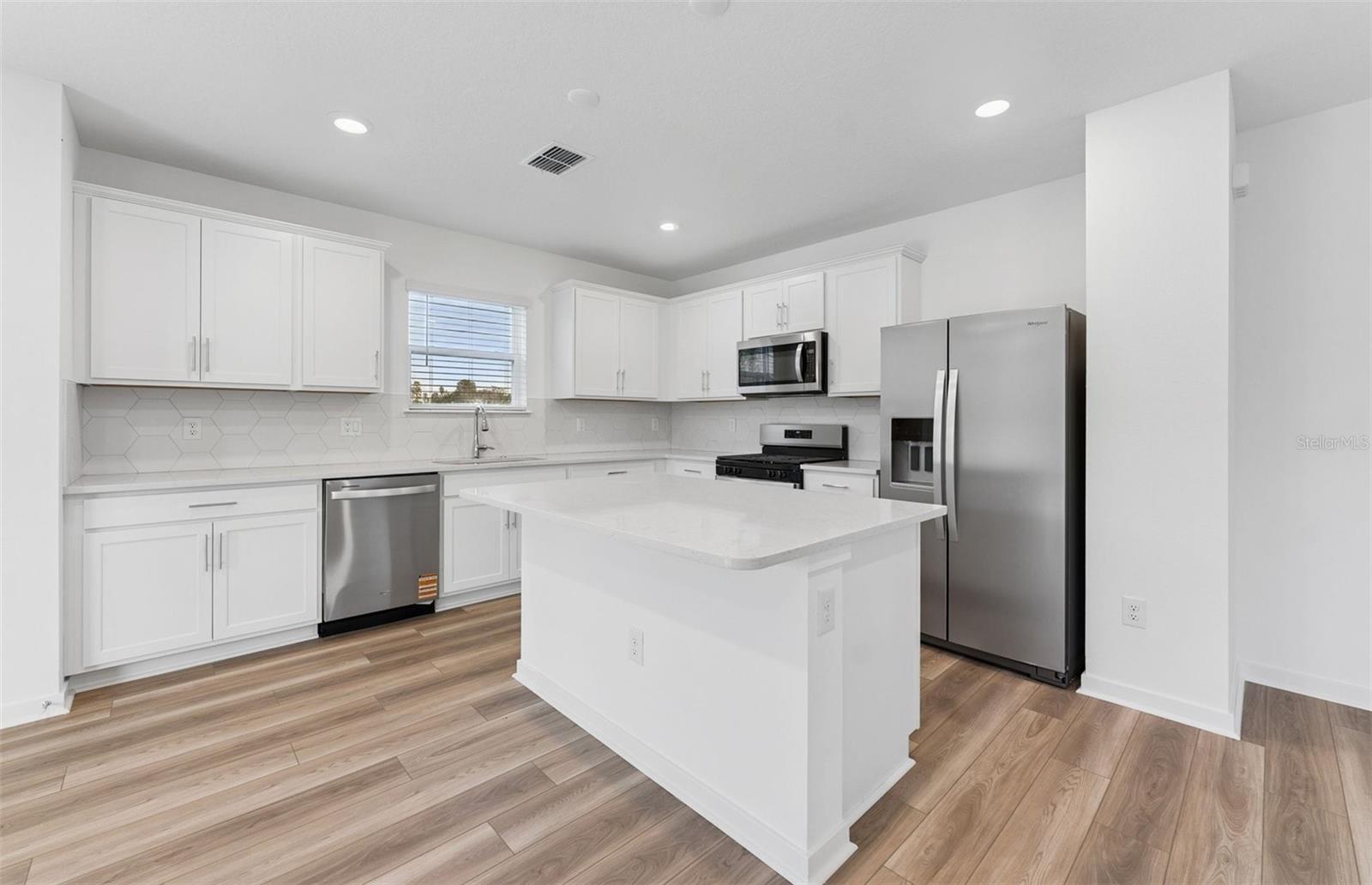 Image 4 of 35 For 9748 Crescent Moon Drive