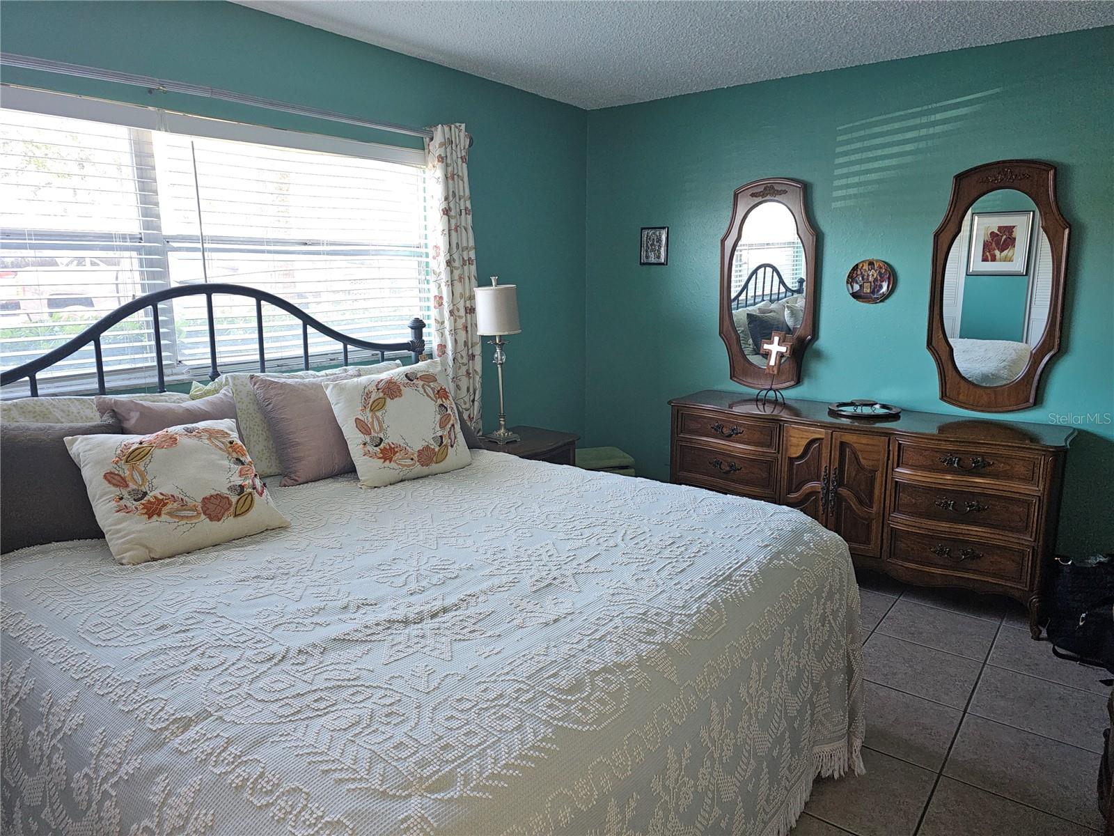 Image 2 of 23 For 2525 Bay Drive A13