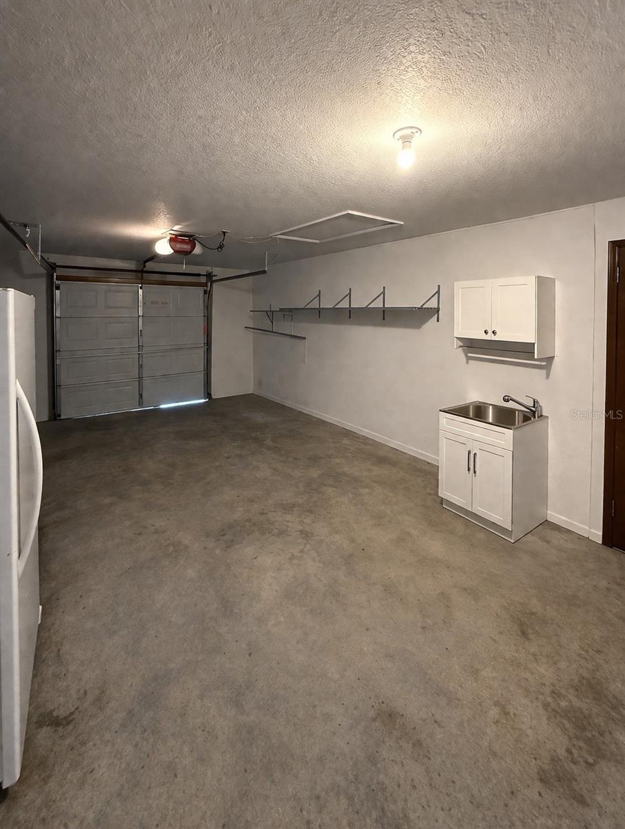 Image 11 of 14 For 913 Tropical Circle Nw