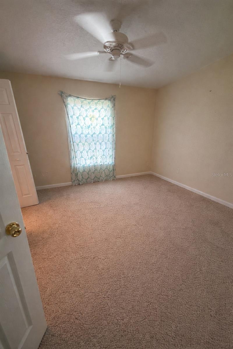 Image 7 of 14 For 913 Tropical Circle Nw