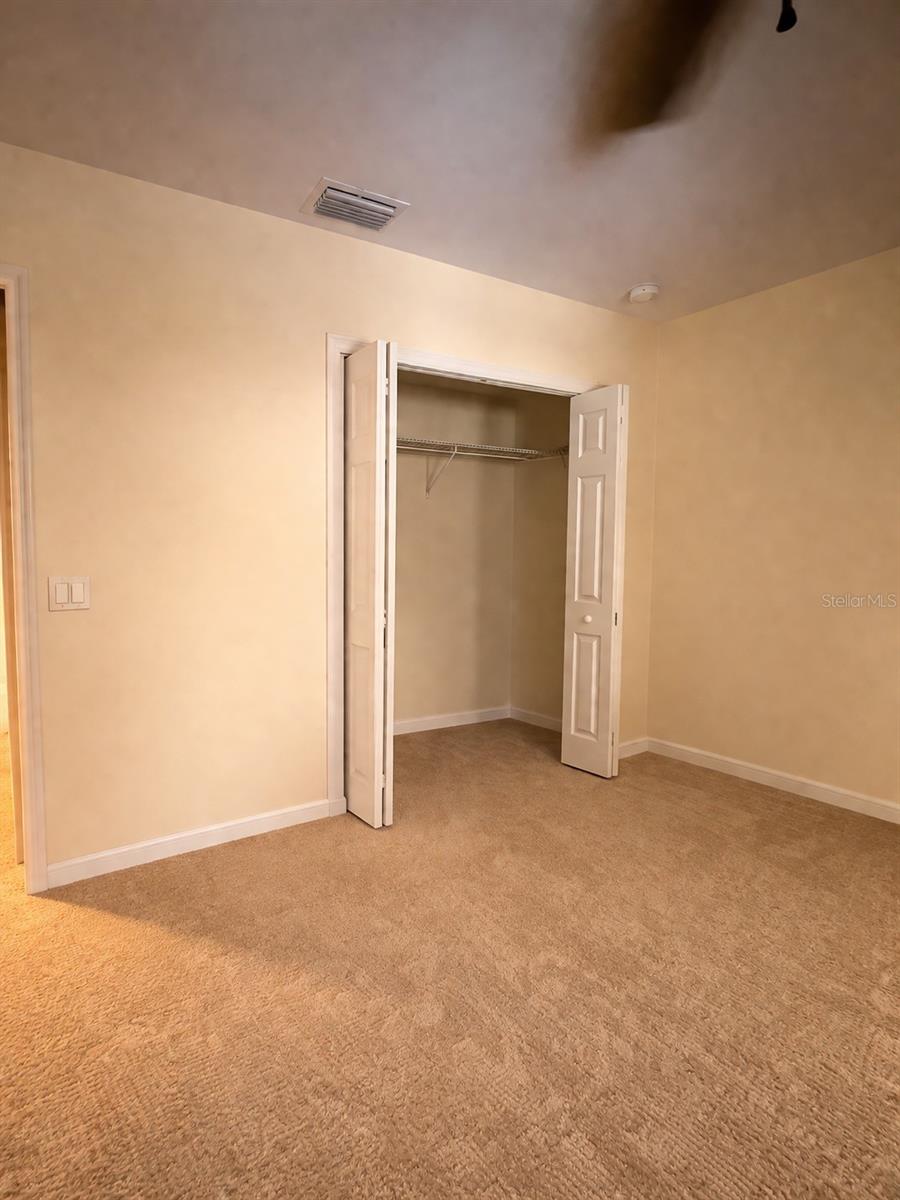 Image 8 of 14 For 913 Tropical Circle Nw