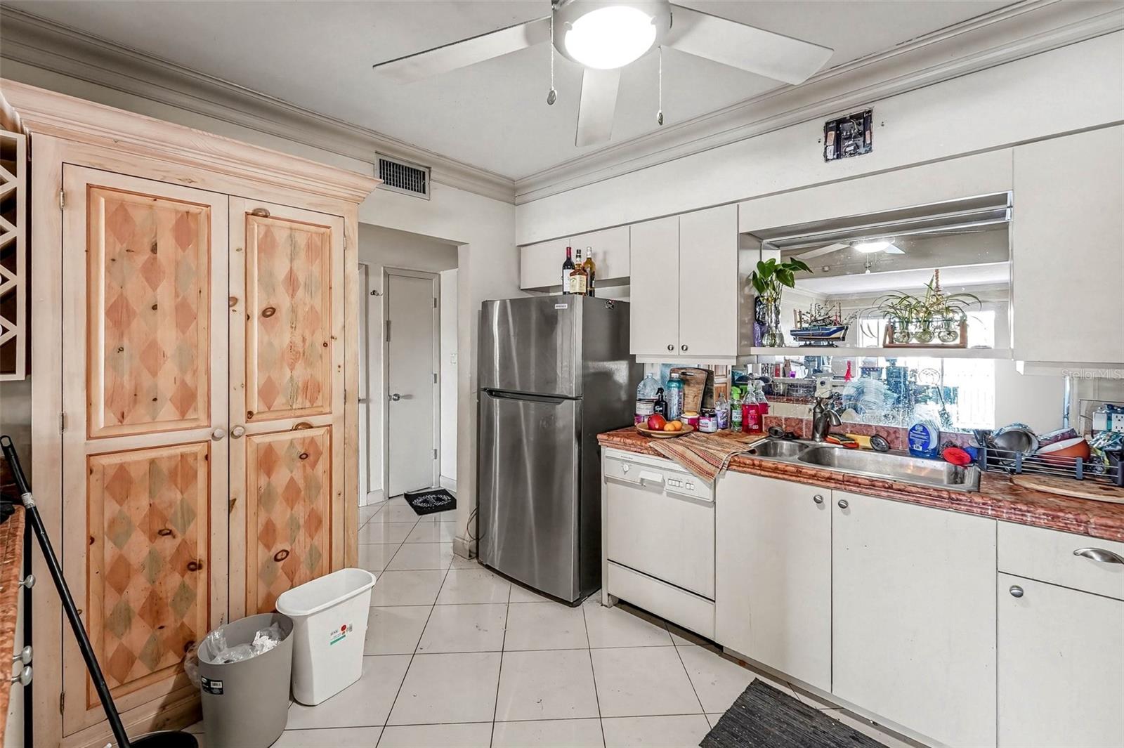 Image 7 of 23 For 3753 46th Avenue S 7