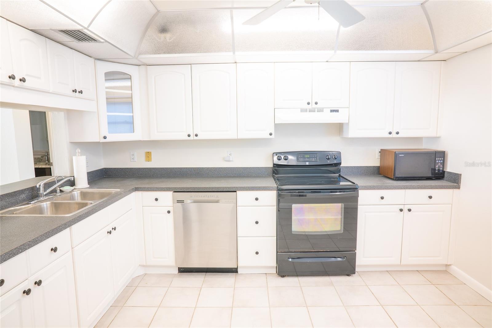 Image 11 of 20 For 403 Gulf Way 304