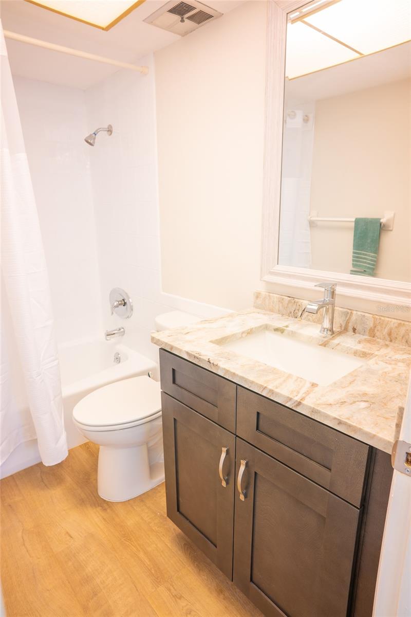 Image 9 of 20 For 403 Gulf Way 304