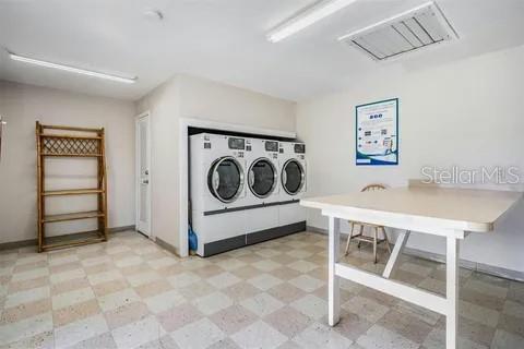 Image 23 of 23 For 1084 82nd Terrace N 1084e