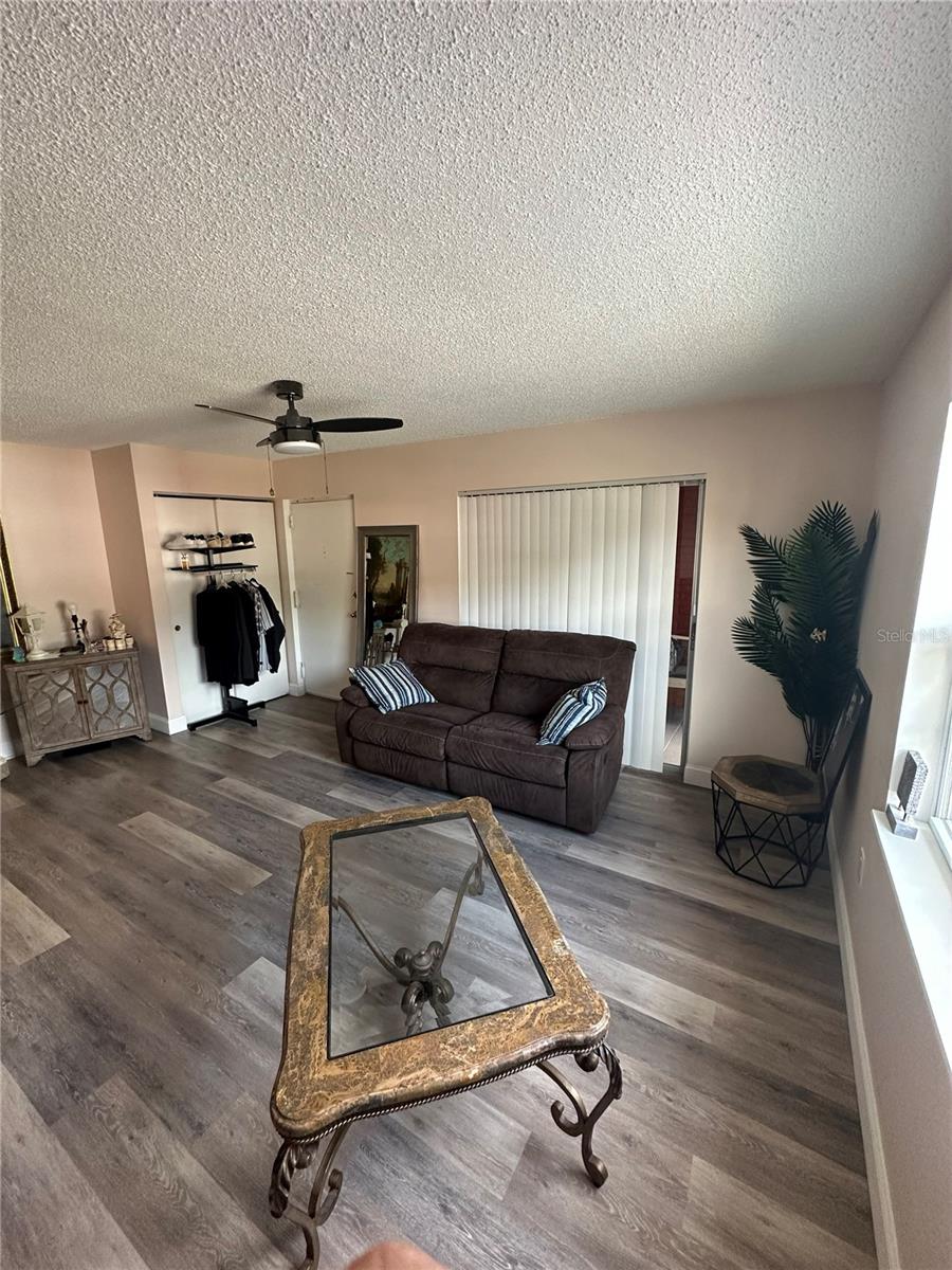 Image 6 of 23 For 1084 82nd Terrace N 1084e