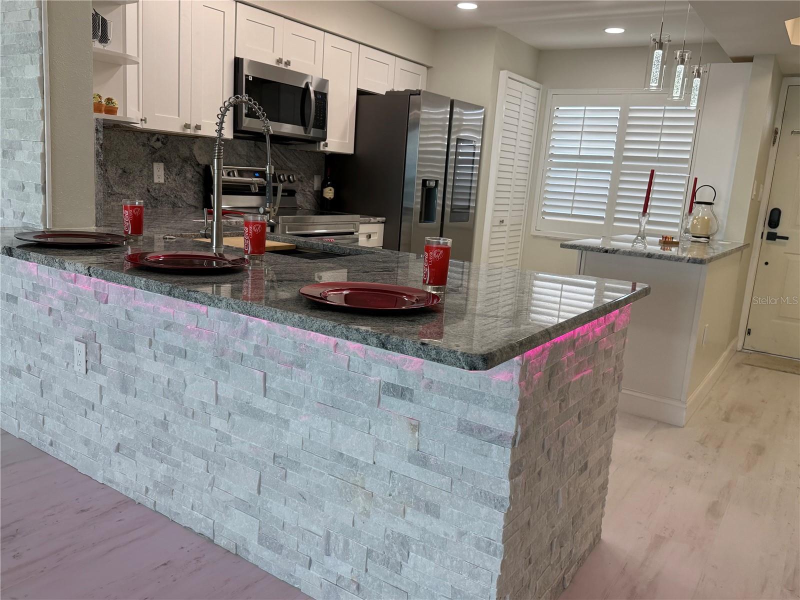 Image 20 of 100 For 2530 Gary Circle 802