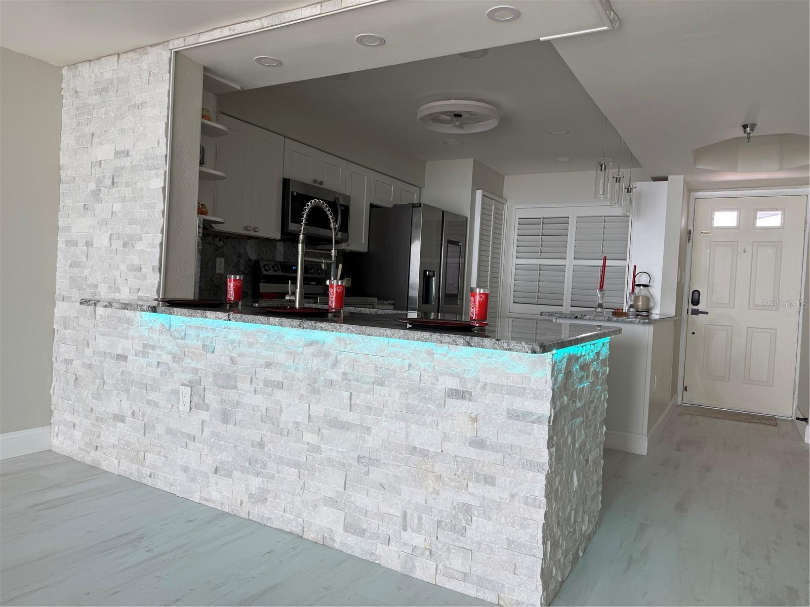 Image 25 of 100 For 2530 Gary Circle 802