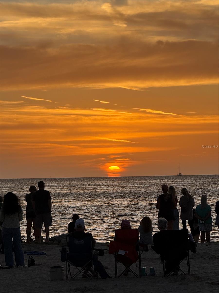 Image 3 of 100 For 2530 Gary Circle 802