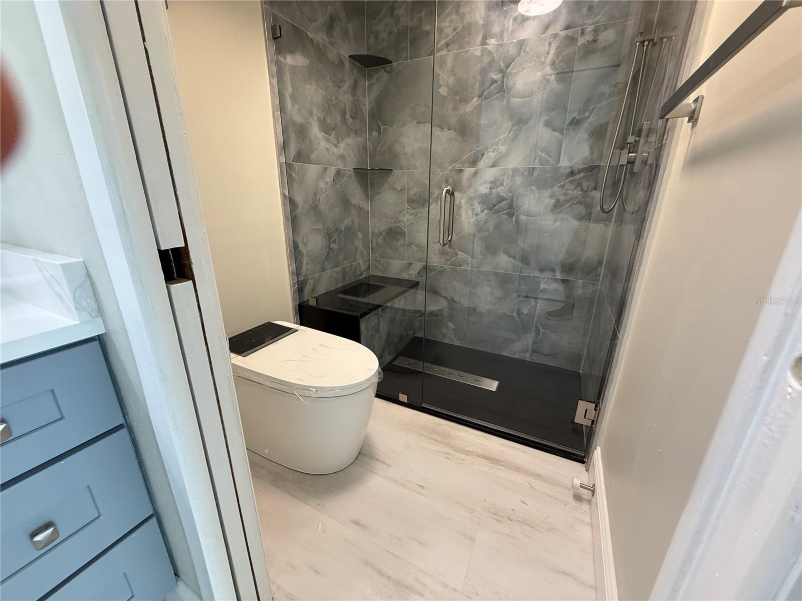 Image 42 of 100 For 2530 Gary Circle 802