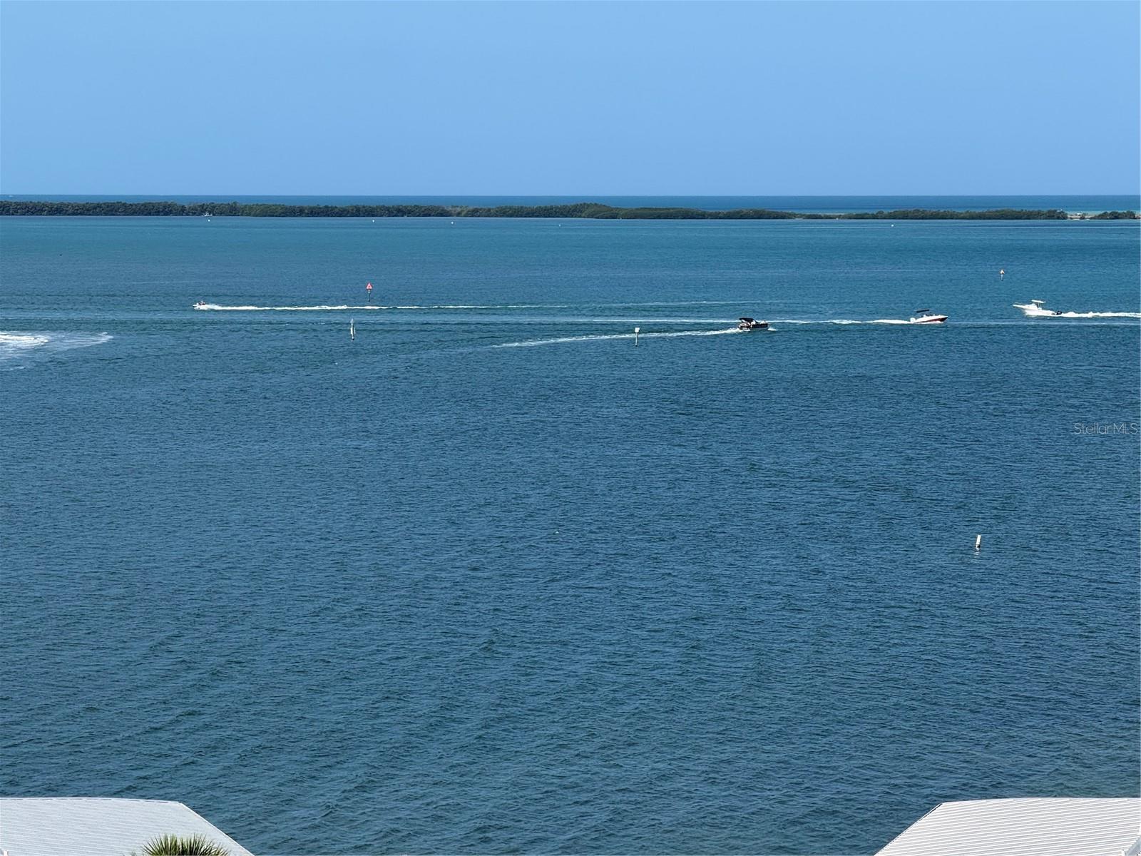 Image 67 of 100 For 2530 Gary Circle 802