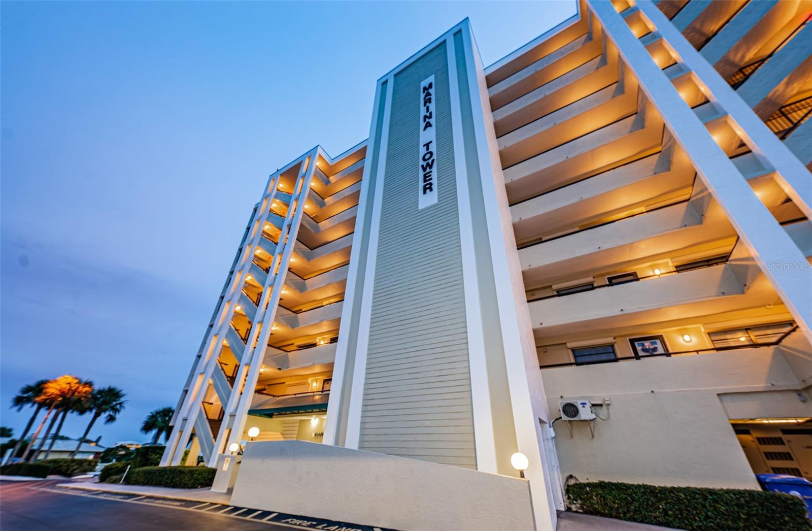 Image 7 of 100 For 2530 Gary Circle 802