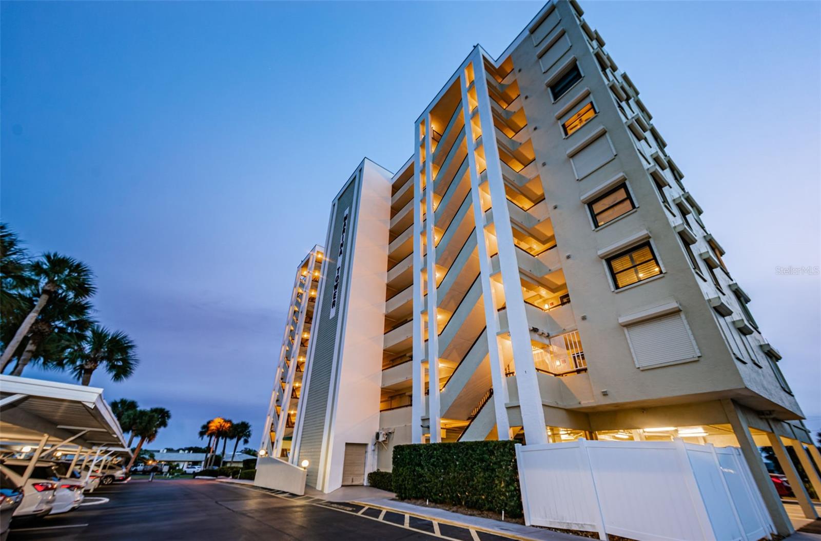 Image 72 of 100 For 2530 Gary Circle 802