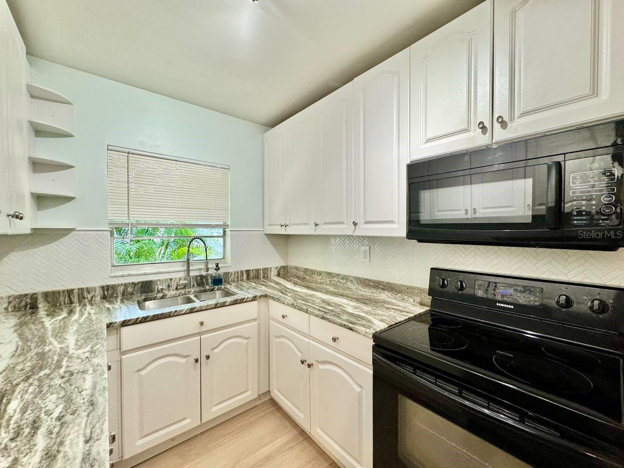 Image 24 of 38 For 3511 Bishop Eddie Newkirk Way