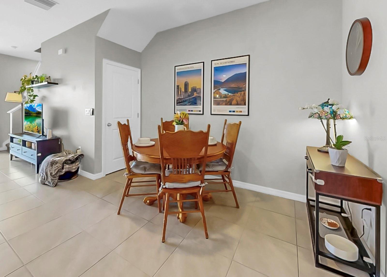 Image 14 of 35 For 263 Mangrove Shade Circle