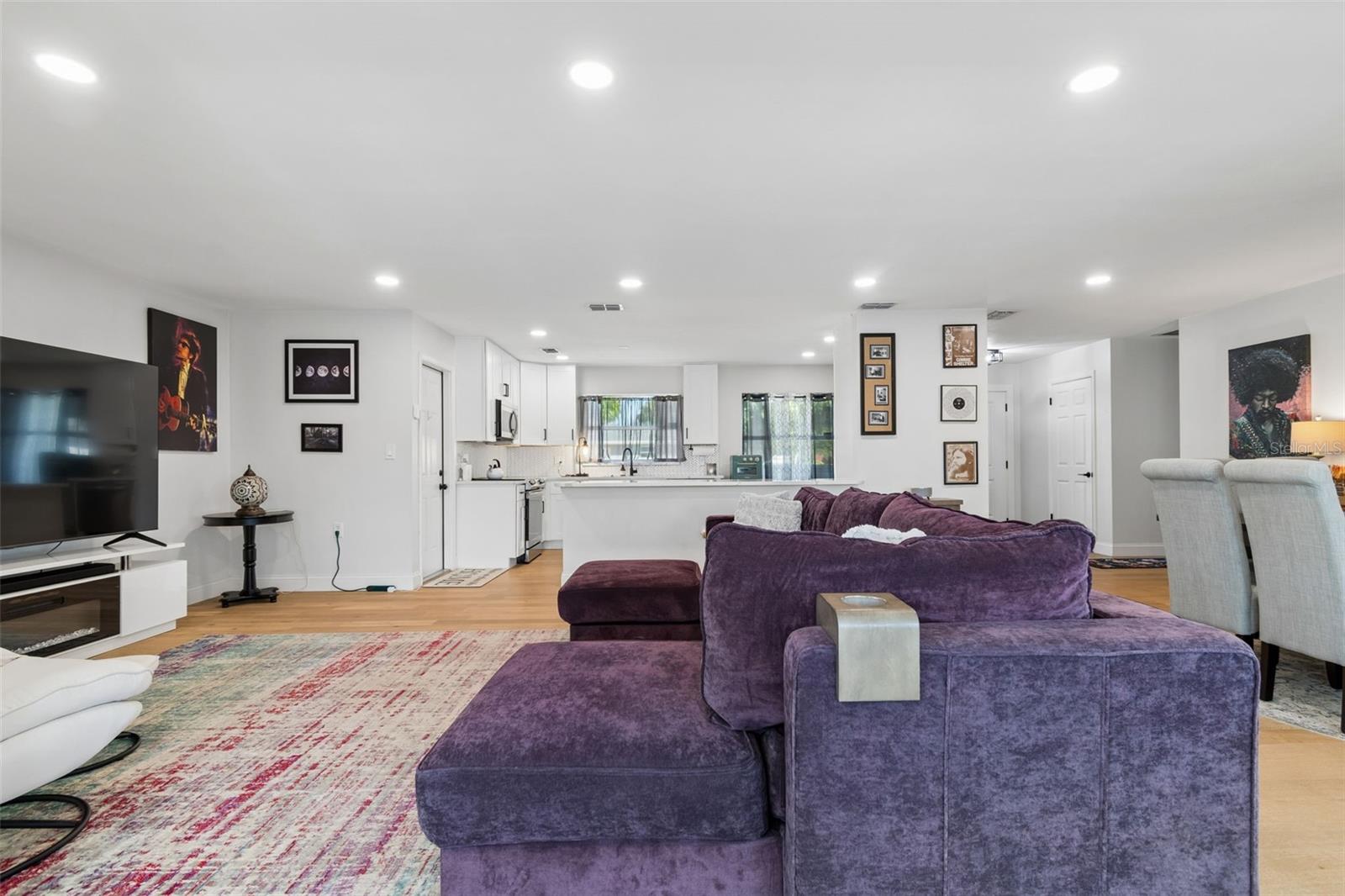 Image 11 of 56 For 1850 Lombardy Drive