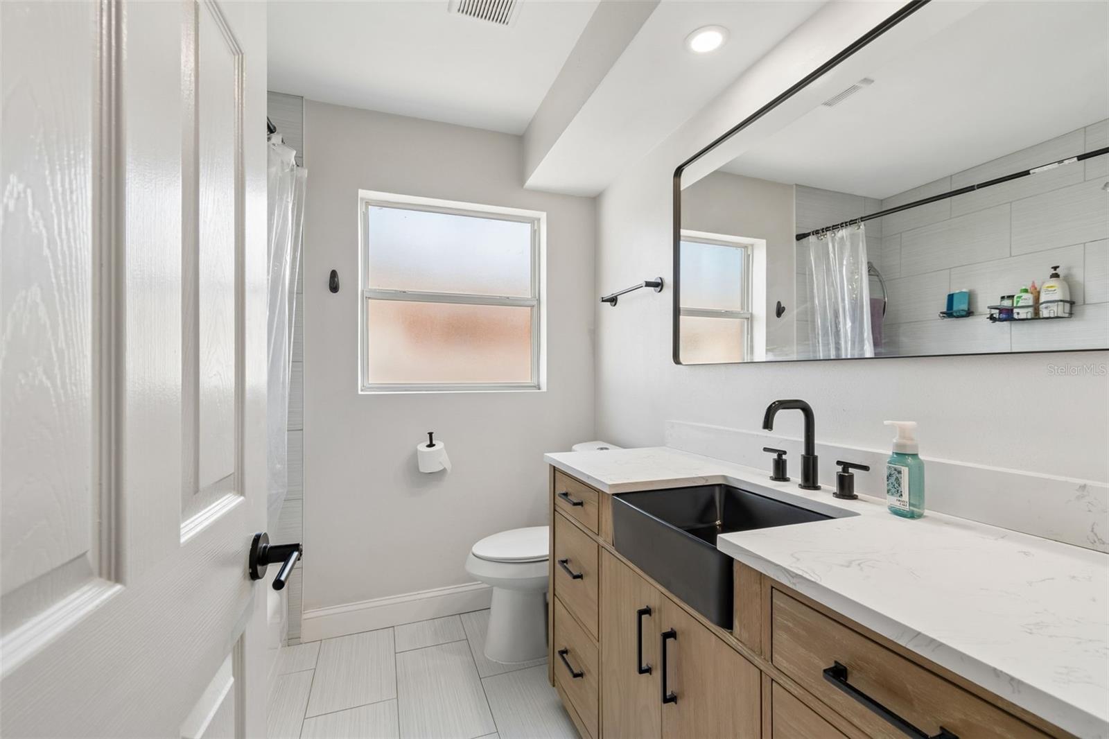 Image 32 of 56 For 1850 Lombardy Drive