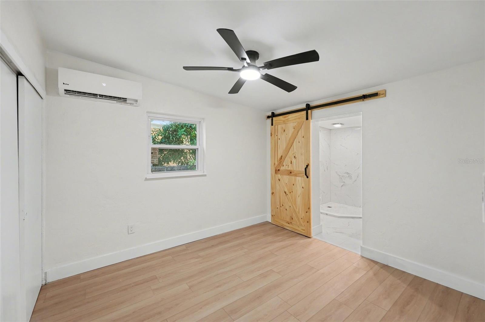 Image 16 of 35 For 9482 Crestview Street