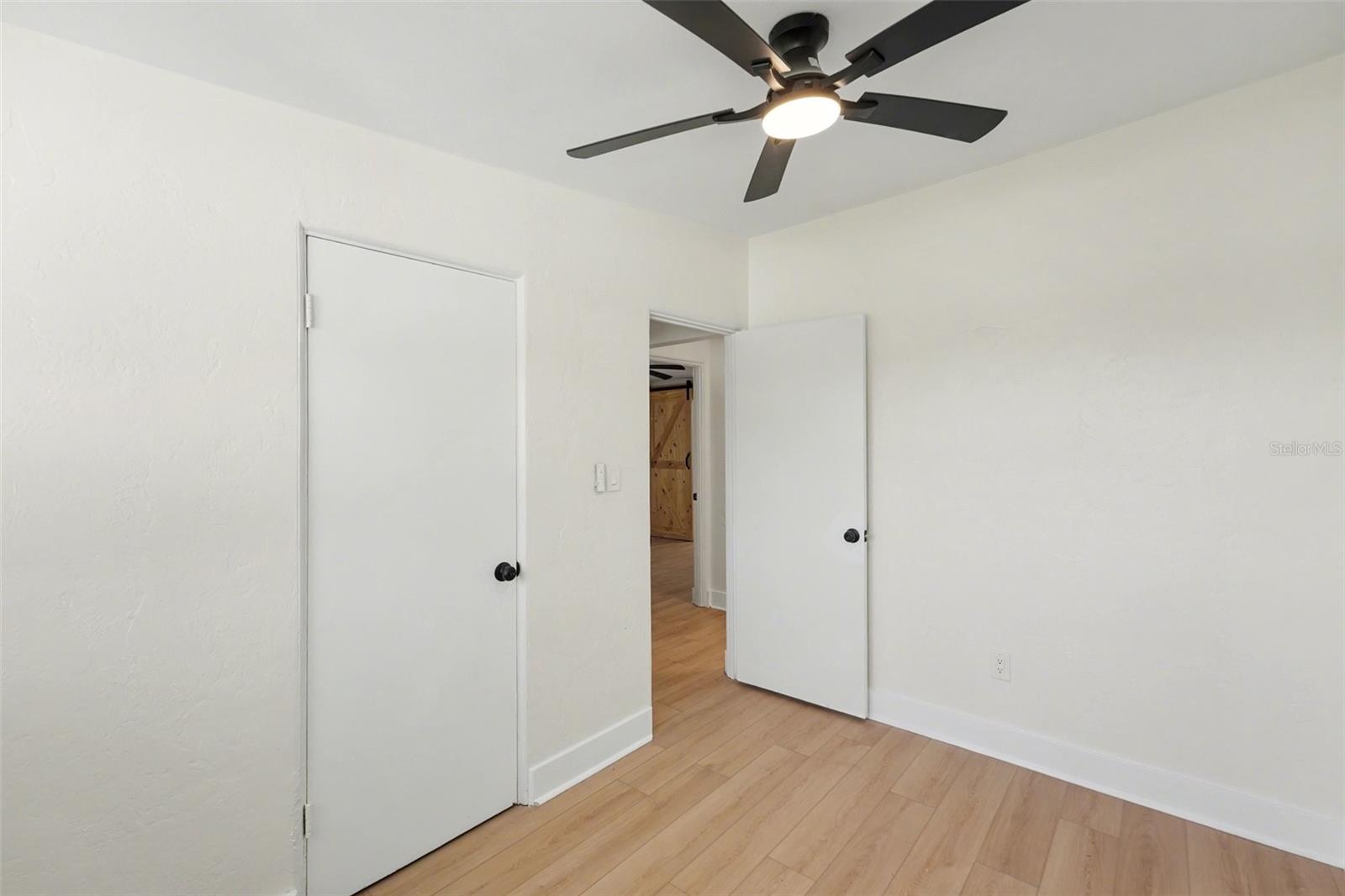 Image 19 of 35 For 9482 Crestview Street