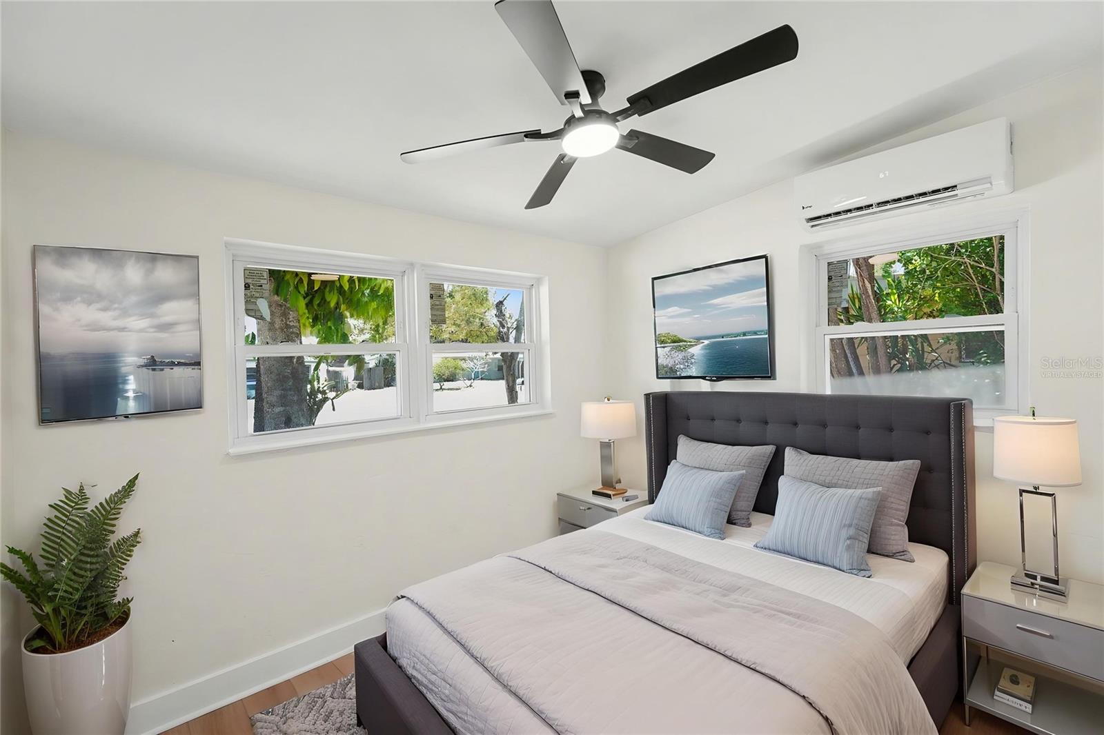 Image 20 of 35 For 9482 Crestview Street