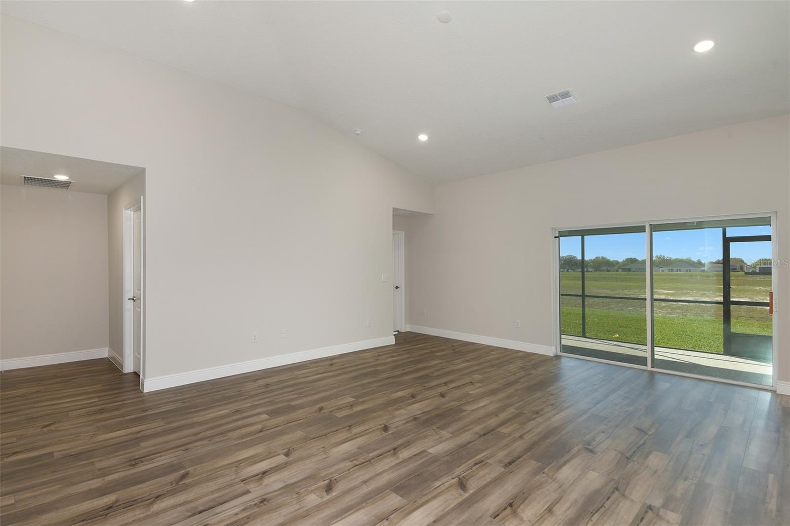 Image 3 of 26 For 6153 Sw 97th Street