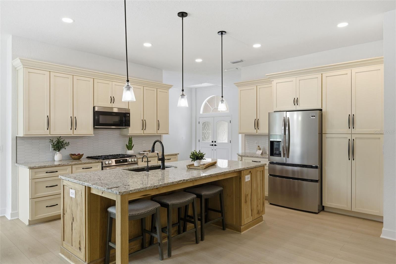 Image 11 of 39 For 606 Tomoka Drive