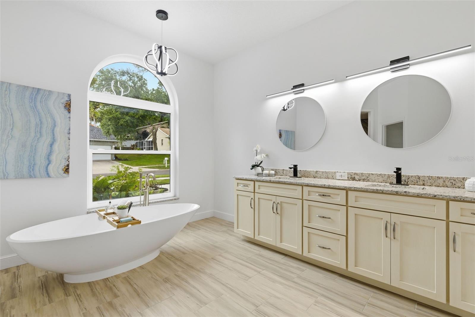 Image 20 of 39 For 606 Tomoka Drive